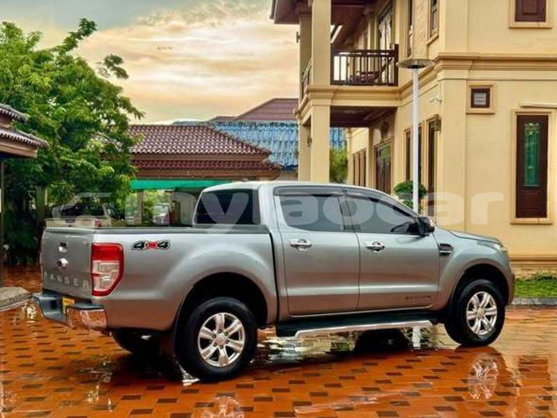 Big with watermark ford taurus x vientiane province vientiane 7501