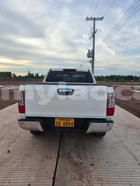 Big with watermark toyota pickup vientiane province vientiane 7507