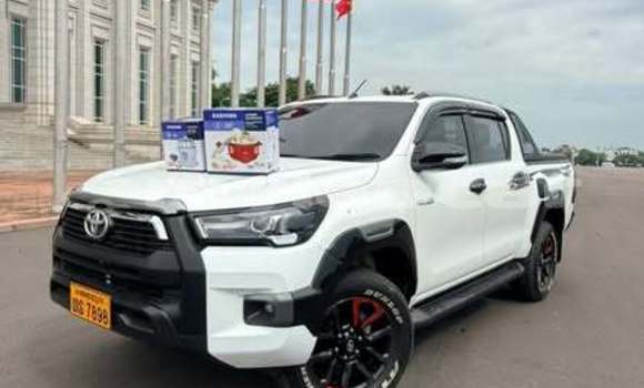 Buy Used Toyota Hiluxe Revo Other Car in Vientiane in Vientiane Province