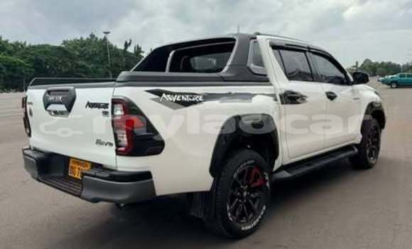 Buy Used Toyota Hiluxe Revo Other Car in Vientiane in Vientiane Province Buy Used Toyota Hiluxe Revo Other Car in Vientiane in Vientiane Province