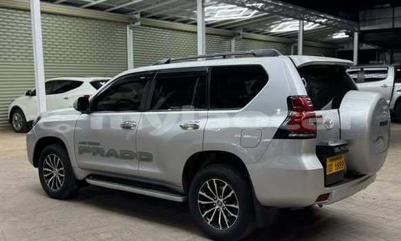 Buy Used Toyota Prado Other Car in Vientiane in Vientiane Province Buy Used Toyota Prado Other Car in Vientiane in Vientiane Province