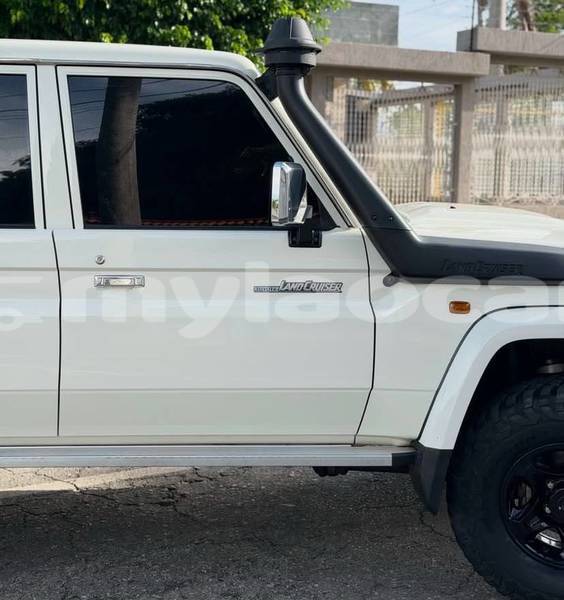 Big with watermark toyota land cruiser vientiane province vientiane 7518