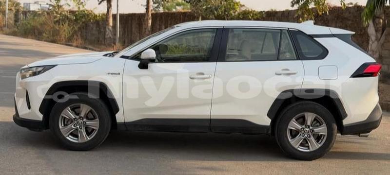 Big with watermark toyota rav4 vientiane province vientiane 7521