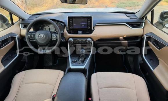 Buy Used Toyota RAV4 White Car in Vientiane in Vientiane Province Buy Used Toyota RAV4 White Car in Vientiane in Vientiane Province