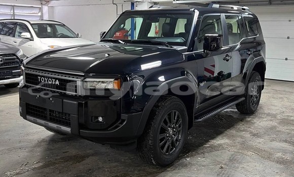 Buy Used Toyota Land Cruiser Prado Black Car in Vientiane in Vientiane Province