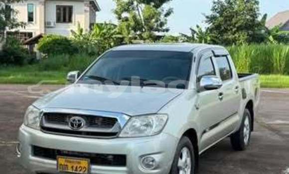 Buy Used Toyota Alphard Other Car in Ban Nahin in Oudômxai Province