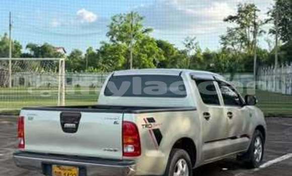Buy Used Toyota Alphard Other Car in Ban Nahin in Oudômxai Province Buy Used Toyota Alphard Other Car in Ban Nahin in Oudômxai Province