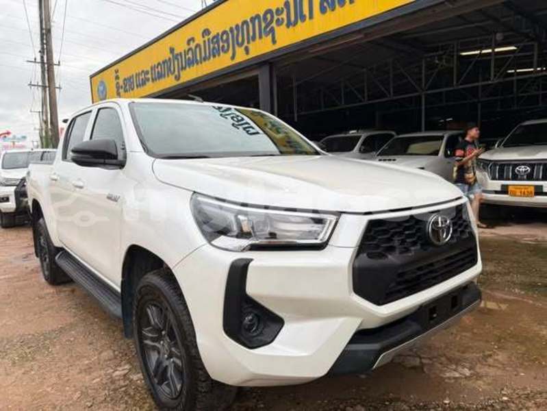 Big with watermark toyota rav4 vientiane province vientiane 7541