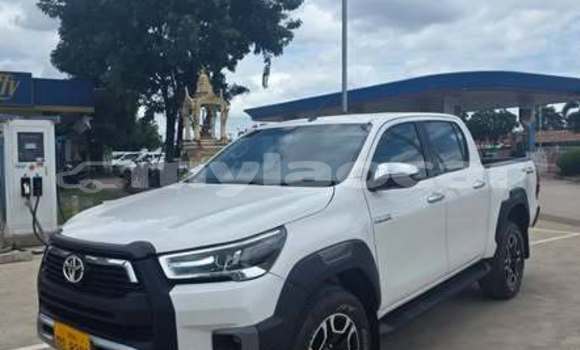 Buy Used Toyota Hilux Other Car in Vientiane in Vientiane Province Buy Used Toyota Hilux Other Car in Vientiane in Vientiane Province