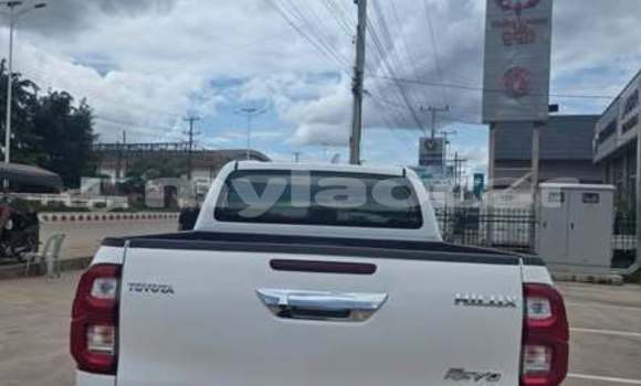 Buy Used Toyota Hilux Other Car in Vientiane in Vientiane Province Buy Used Toyota Hilux Other Car in Vientiane in Vientiane Province