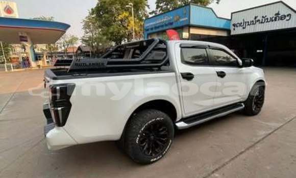 Buy Used Isuzu Amigo Other Car in Vientiane in Vientiane Province Buy Used Isuzu Amigo Other Car in Vientiane in Vientiane Province