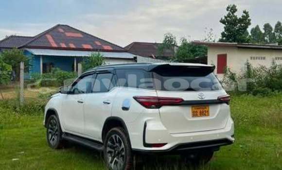 Buy Used Toyota Fortuner Other Car in Vientiane in Vientiane Province Buy Used Toyota Fortuner Other Car in Vientiane in Vientiane Province