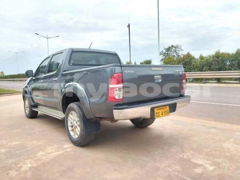 Big with watermark toyota vigo vientiane province vientiane 7547