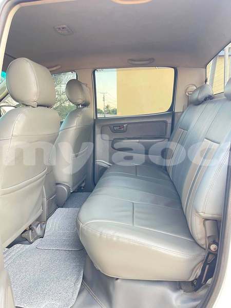 Big with watermark toyota hilux vientiane province vientiane 7557