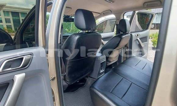 Buy Used Ford Taurus X Other Car in Vientiane in Vientiane Province Buy Used Ford Taurus X Other Car in Vientiane in Vientiane Province