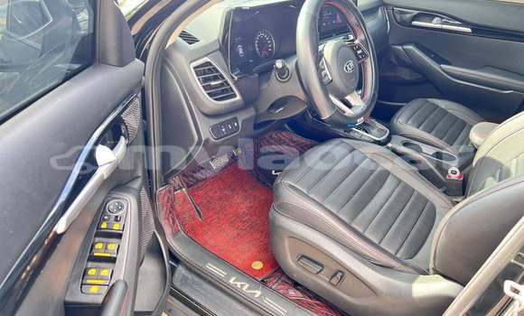 Buy Used Kia Cerato Black Car in Vientiane in Vientiane Province Buy Used Kia Cerato Black Car in Vientiane in Vientiane Province
