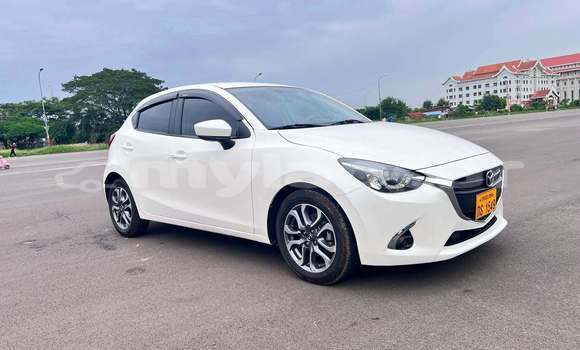 Buy Used Mazda 2 White Car in Vientiane in Vientiane Province