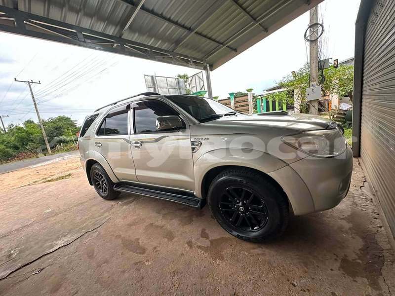 Big with watermark toyota fortuner vientiane province vientiane 7579