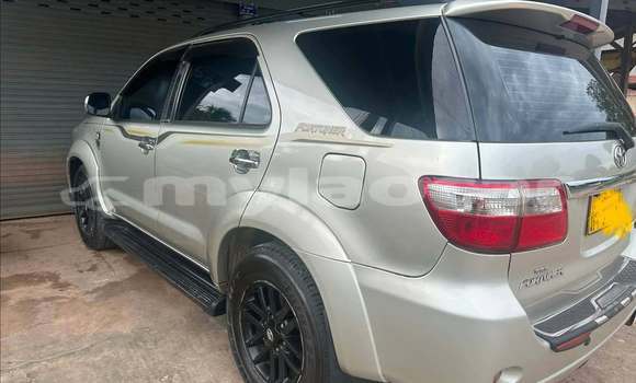 Buy Used Toyota Fortuner Other Car in Vientiane in Vientiane Province Buy Used Toyota Fortuner Other Car in Vientiane in Vientiane Province