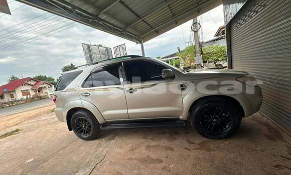 Buy Used Toyota Fortuner Other Car in Vientiane in Vientiane Province Buy Used Toyota Fortuner Other Car in Vientiane in Vientiane Province