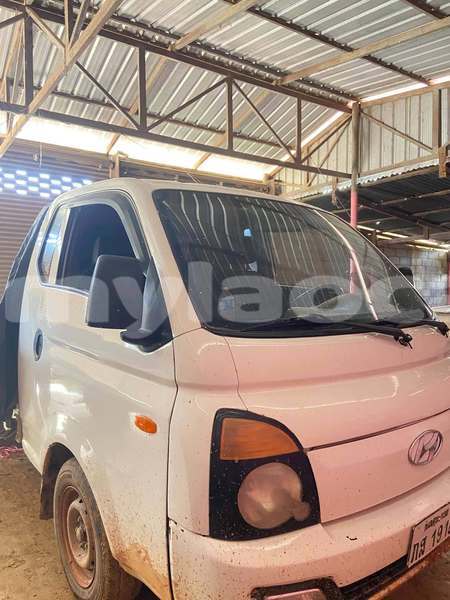 Big with watermark kia avella vientiane province vientiane 7581