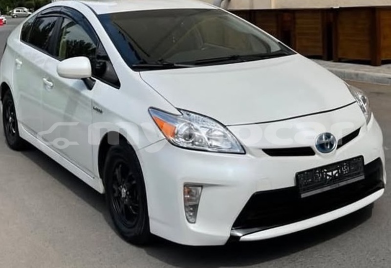 Big with watermark toyota prius vientiane province vientiane 7583
