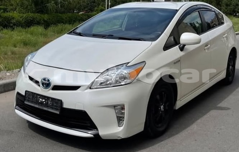 Big with watermark toyota prius vientiane province vientiane 7583
