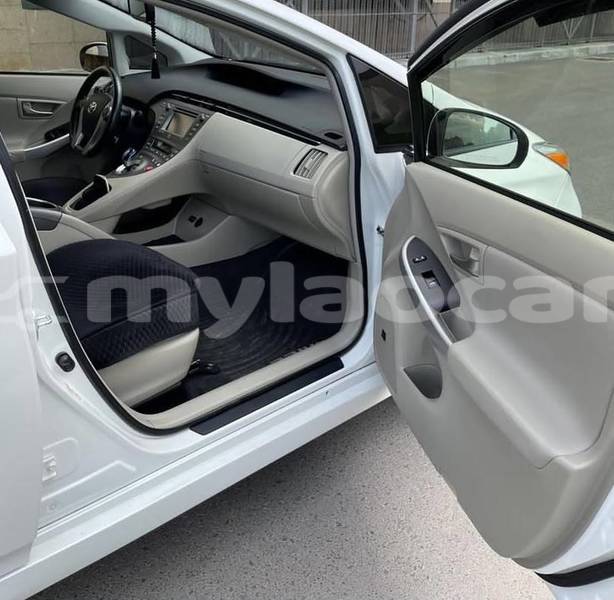 Big with watermark toyota prius vientiane province vientiane 7583
