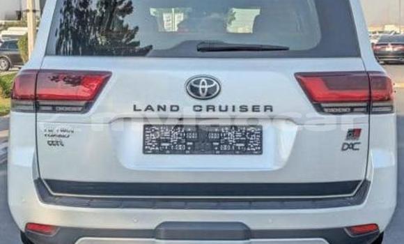 Acheter Occasion Voiture Toyota Land Cruiser Blanc à Vientiane, Vientiane Province Acheter Occasion Voiture Toyota Land Cruiser Blanc à Vientiane, Vientiane Province