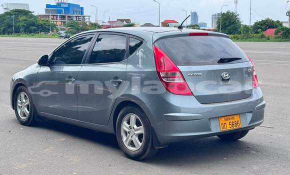 Buy Used Hyundai i30 Other Car in Vientiane in Vientiane Province Buy Used Hyundai i30 Other Car in Vientiane in Vientiane Province