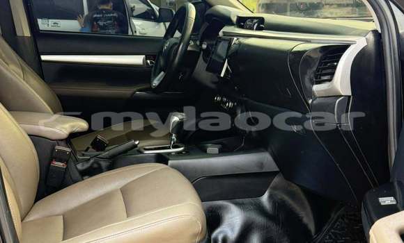 Buy Used Toyota Hilux Black Car in Luang Namtha in Luang Namtha Province Buy Used Toyota Hilux Black Car in Luang Namtha in Luang Namtha Province