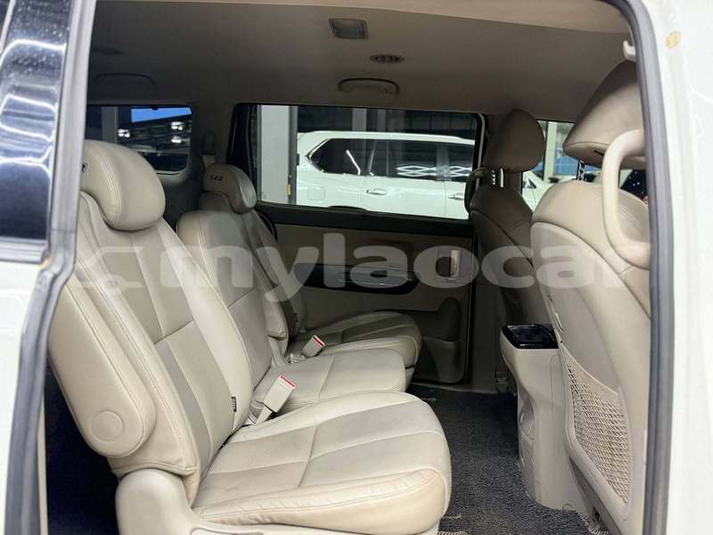 Big with watermark kia sedona vientiane province vientiane 7600