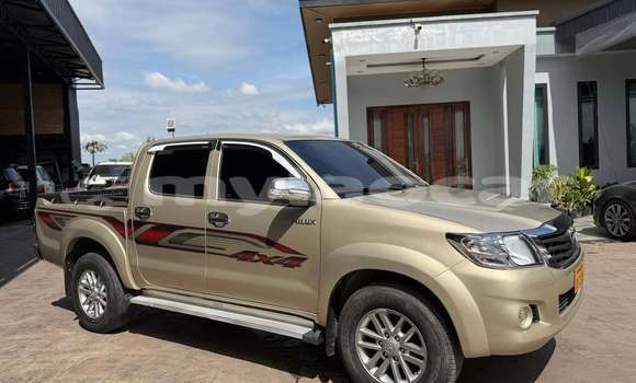 Buy Used Toyota Hiluxe Revo Other Car in Vientiane in Vientiane Province