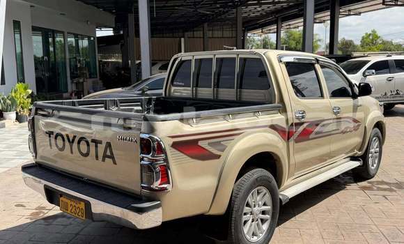 Buy Used Toyota Hiluxe Revo Other Car in Vientiane in Vientiane Province Buy Used Toyota Hiluxe Revo Other Car in Vientiane in Vientiane Province