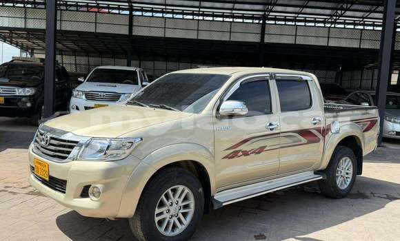 Buy Used Toyota Hiluxe Revo Other Car in Vientiane in Vientiane Province Buy Used Toyota Hiluxe Revo Other Car in Vientiane in Vientiane Province