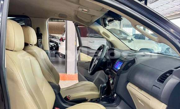Buy Used Toyota Hilux Black Car in Vientiane in Vientiane Province Buy Used Toyota Hilux Black Car in Vientiane in Vientiane Province