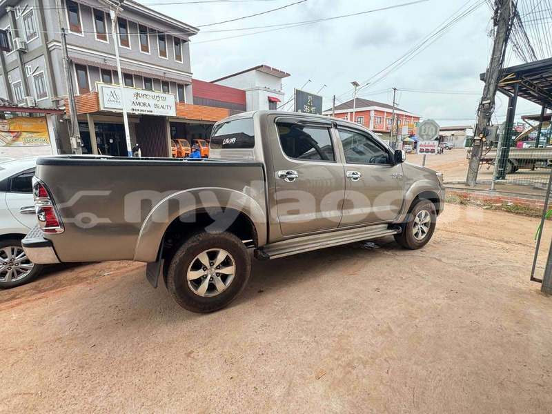 Big with watermark toyota hilux vientiane province vientiane 7611