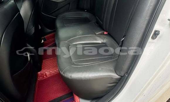 Buy Used Kia K5 White Car in Vientiane in Vientiane Province Buy Used Kia K5 White Car in Vientiane in Vientiane Province