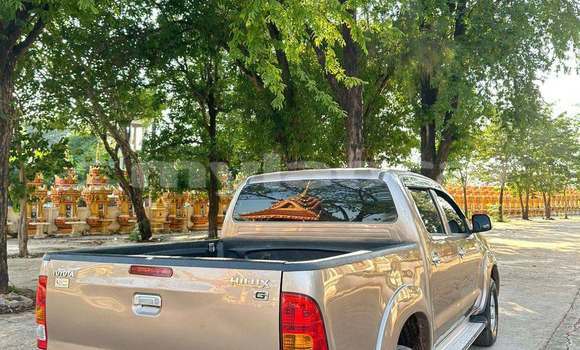 Buy Used Toyota Hilux Other Car in Vientiane in Vientiane Province Buy Used Toyota Hilux Other Car in Vientiane in Vientiane Province