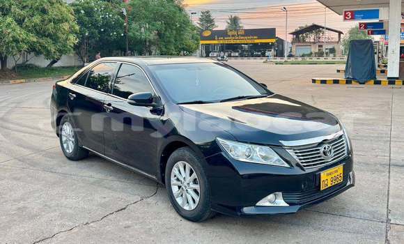 Buy Used Toyota Camry Black Car in Vientiane in Vientiane Province