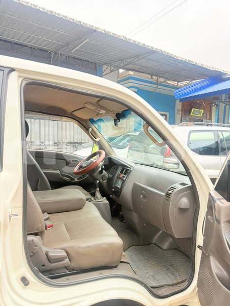 Big with watermark hyundai h1 vientiane province vientiane 7620