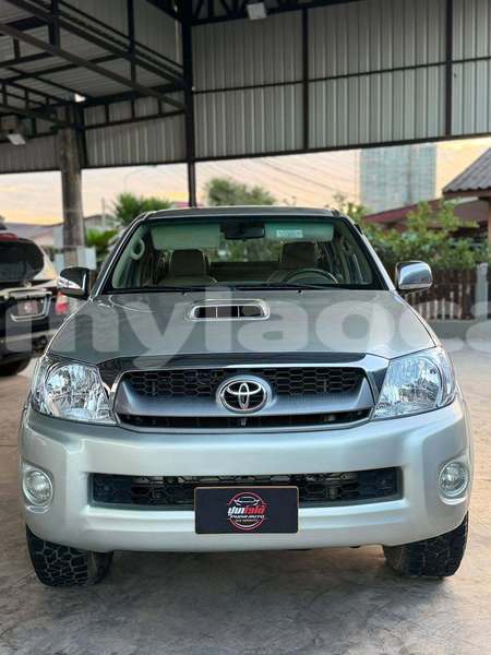 Big with watermark toyota vigo vientiane province vientiane 7621