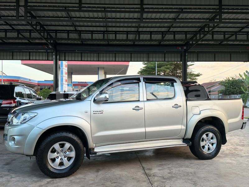 Big with watermark toyota vigo vientiane province vientiane 7621
