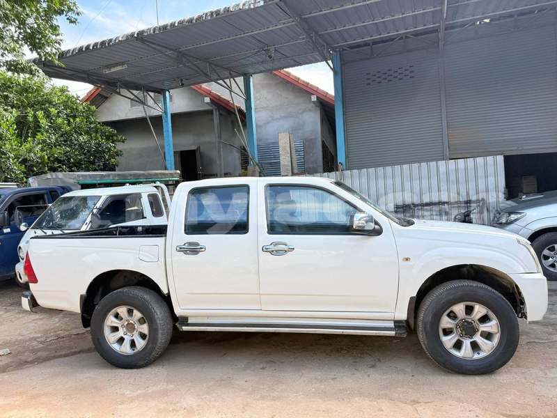 Big with watermark toyota hilux vientiane province vientiane 7627