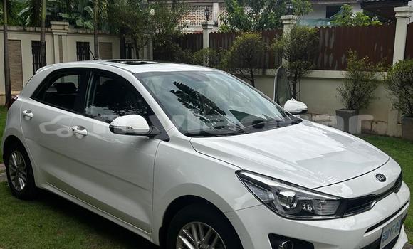 Buy Used Kia Rio White Car in Vientiane in Vientiane Province