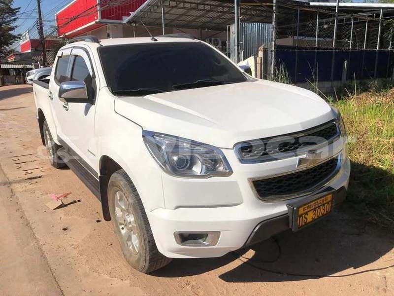 Big with watermark chevrolet s 10 pickup vientiane province vientiane 7643