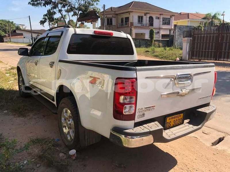 Big with watermark chevrolet s 10 pickup vientiane province vientiane 7643