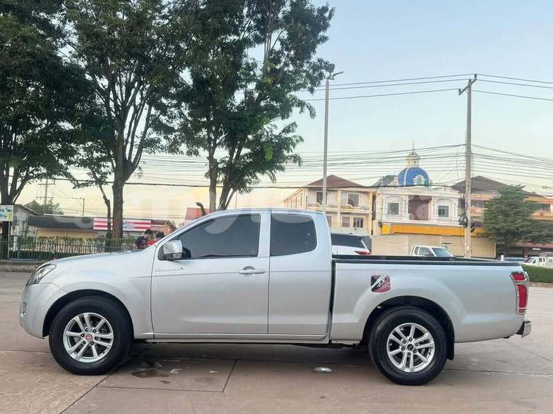 Big with watermark isuzu d max vientiane province vientiane 7645