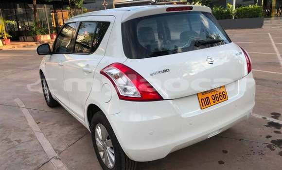 Buy Used Suzuki Swift White Car in Vientiane in Vientiane Province Buy Used Suzuki Swift White Car in Vientiane in Vientiane Province