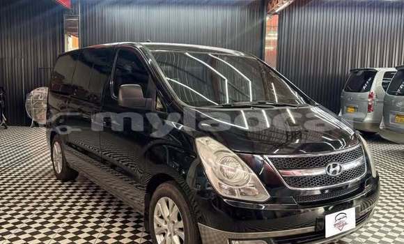 Buy Used Hyundai Grand Starex Black Car in Vientiane in Vientiane Province